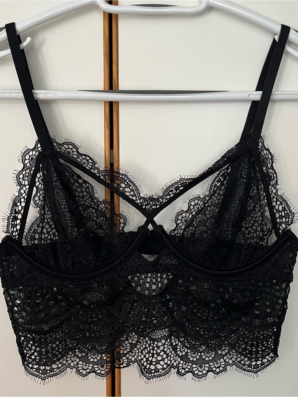 La SENZA Unlined Black Lace Underwire Bralette